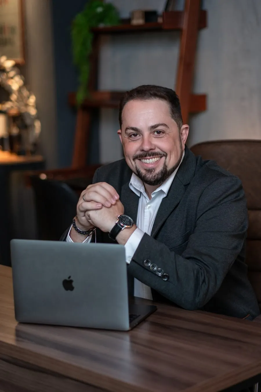 João Manozzo at his desk